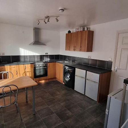En Suite Room With Kitchen Facilities Nottingham Extérieur photo